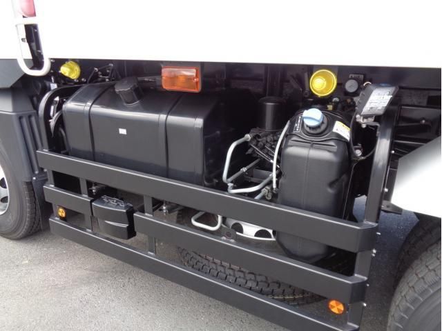 MITSUBISHI FUSOU SUPER GREAT 2023