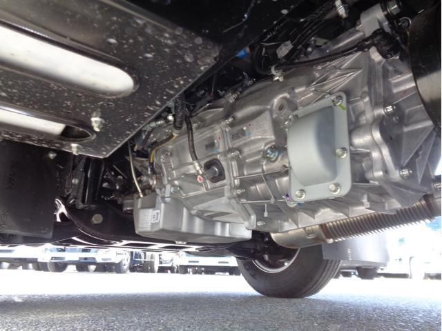 MITSUBISHI CANTER 2025