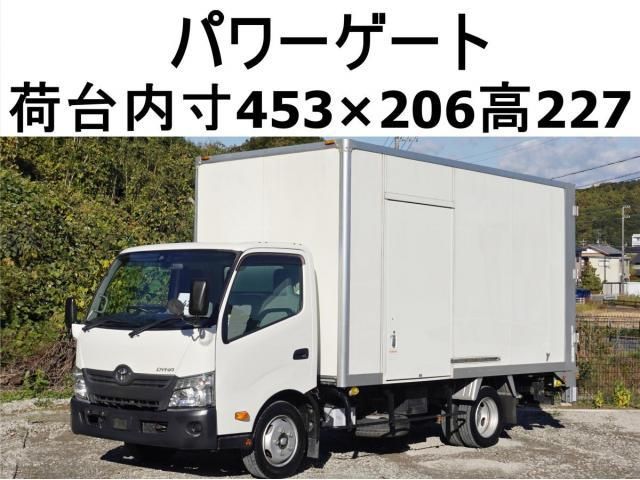 TOYOTA DYNA 2019