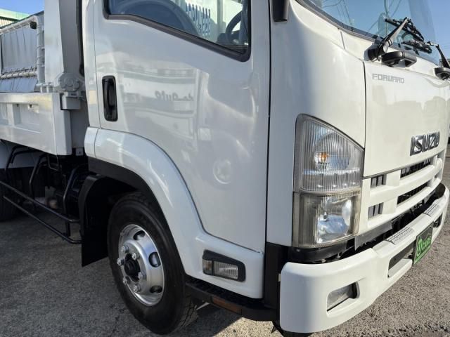 ISUZU FORWARD 2011