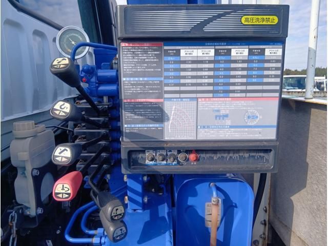 MITSUBISHI FUSOU FIGHTER 2018