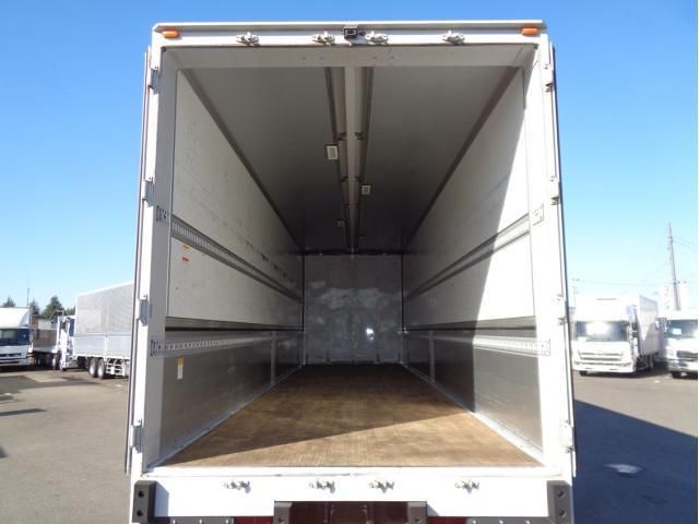 MITSUBISHI FUSOU SUPER GREAT 2019