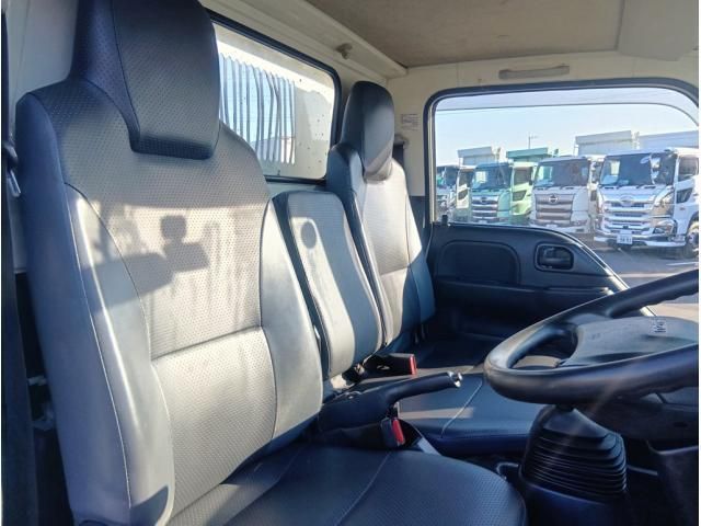 ISUZU ELF 2023
