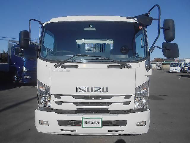 ISUZU FORWARD 2015