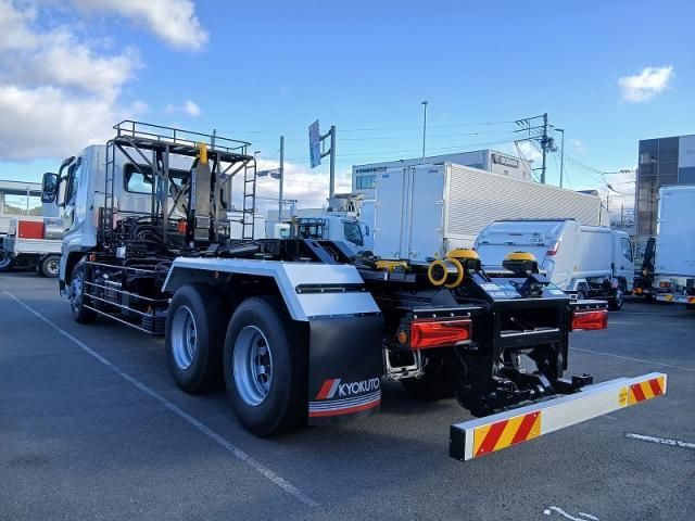 MITSUBISHI FUSOU SUPER GREAT 2025