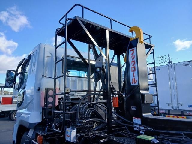 MITSUBISHI FUSOU SUPER GREAT 2025