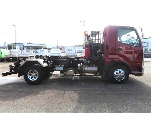 MITSUBISHI FUSOU FIGHTER 2016