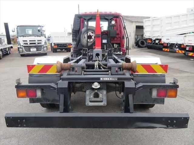 MITSUBISHI FUSOU FIGHTER 2016