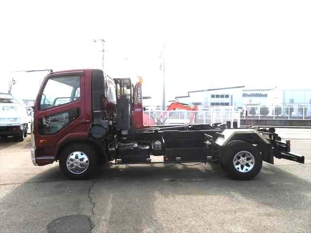 MITSUBISHI FUSOU FIGHTER 2016