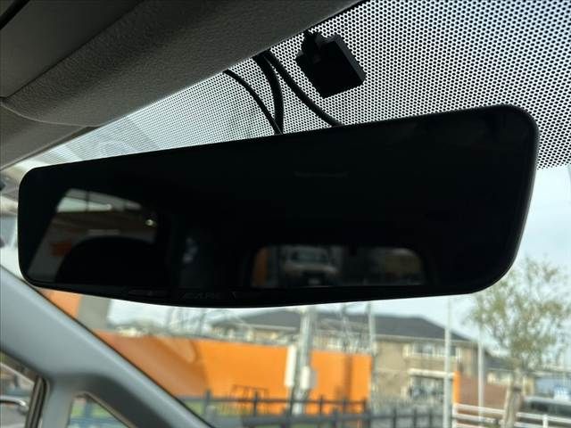 TOYOTA PRIUS Alpha 2017