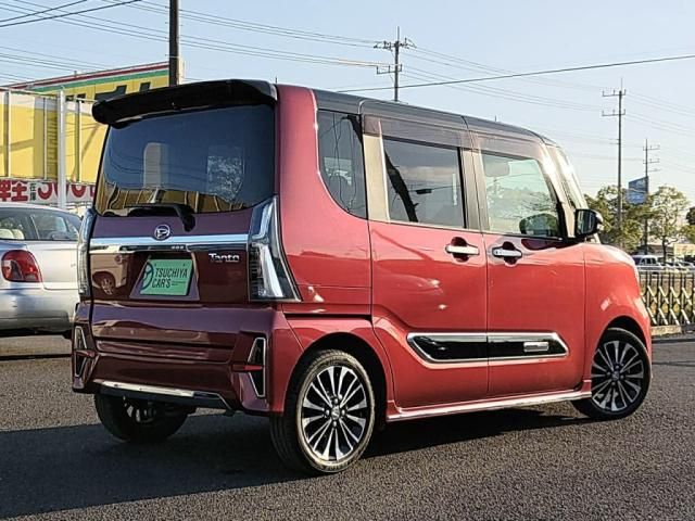 DAIHATSU TANTO CUSTOM 2019