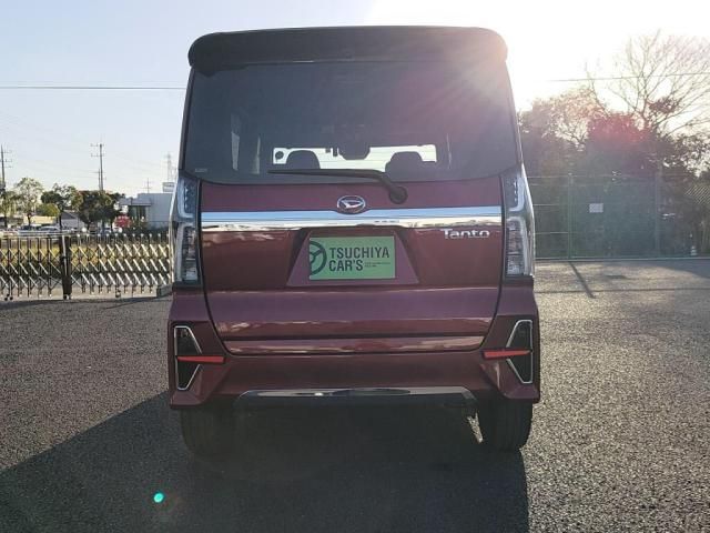 DAIHATSU TANTO CUSTOM 2019