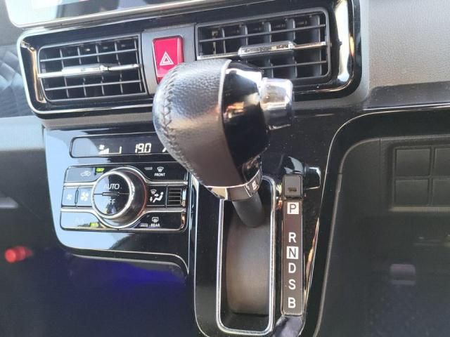 DAIHATSU TANTO CUSTOM 2019