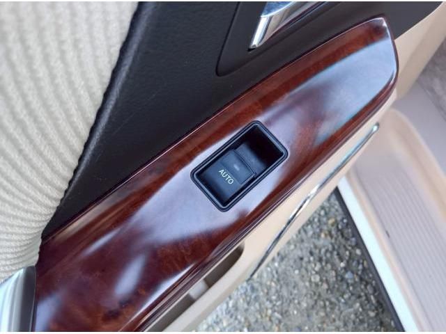 TOYOTA ALPHARD 4WD 2009