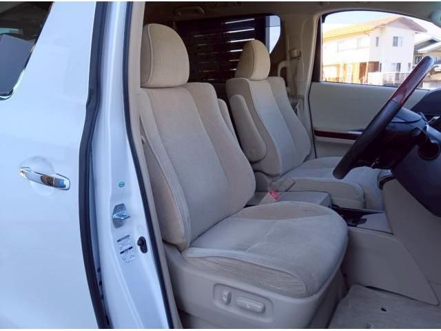 TOYOTA ALPHARD 4WD 2009