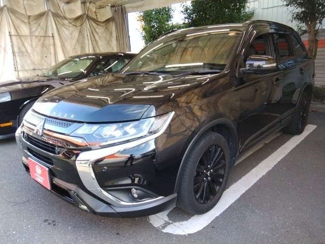 MITSUBISHI OUTLANDER 4WD 2020