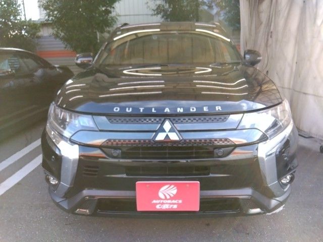MITSUBISHI OUTLANDER 4WD 2020