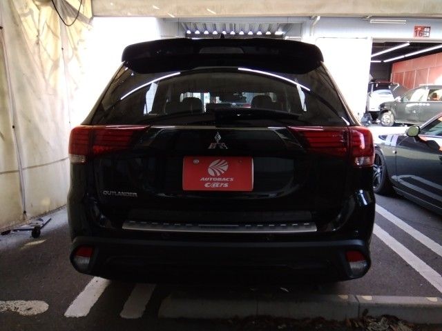 MITSUBISHI OUTLANDER 4WD 2020