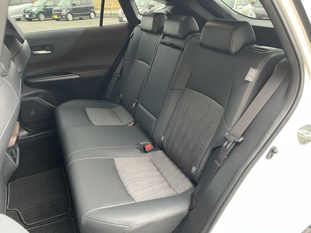 TOYOTA HARRIER 2WD 2022