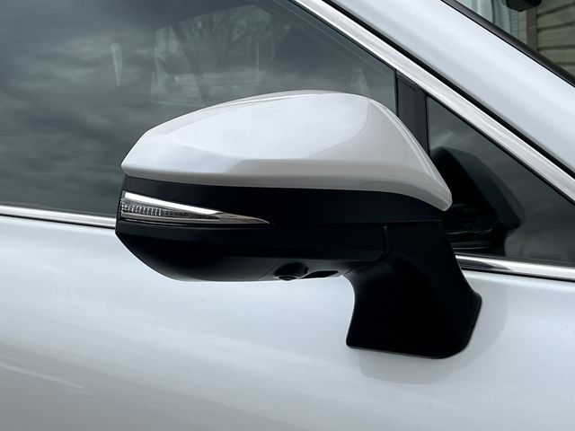 TOYOTA HARRIER 2WD 2022