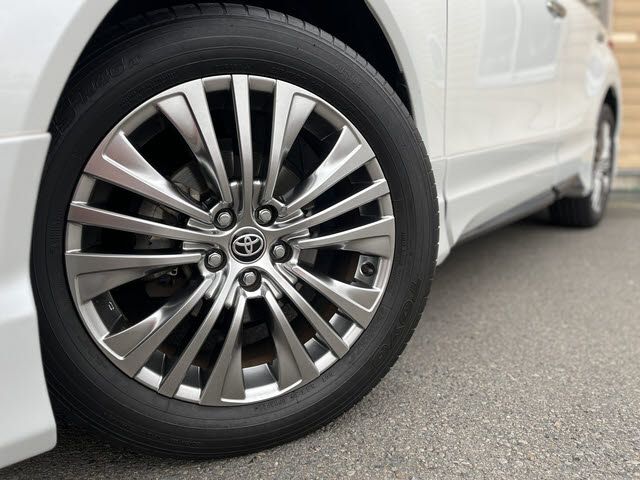 TOYOTA HARRIER 2WD 2022