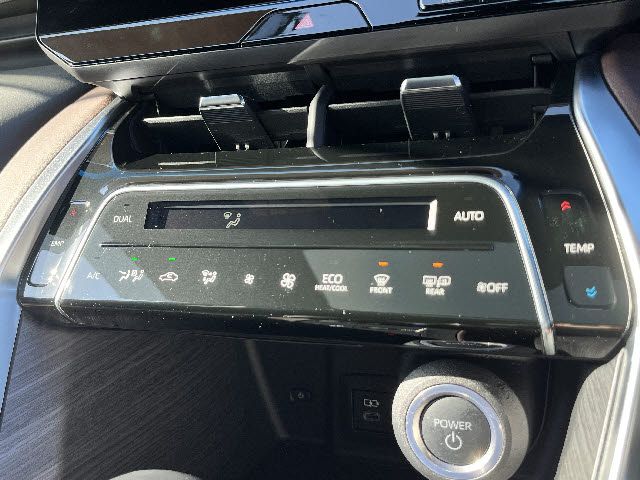 TOYOTA HARRIER HYBRID 2024