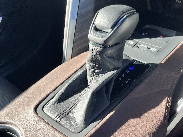 TOYOTA HARRIER HYBRID 2024