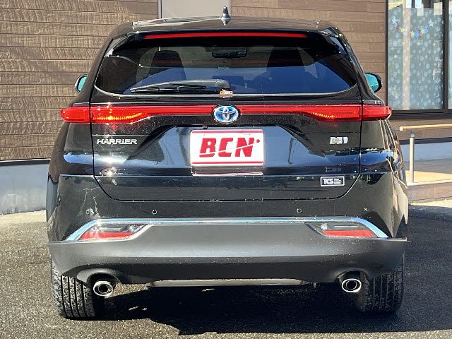 TOYOTA HARRIER HYBRID 2024