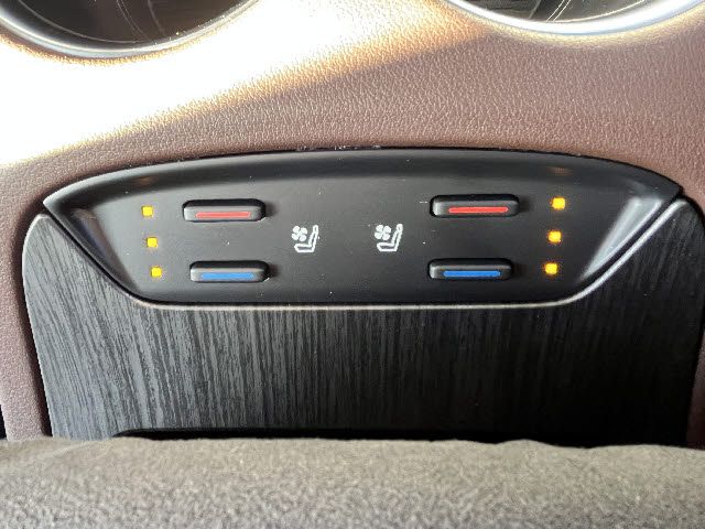 TOYOTA HARRIER HYBRID 2024