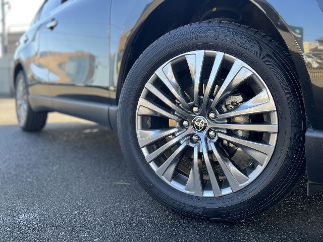 TOYOTA HARRIER HYBRID 2024