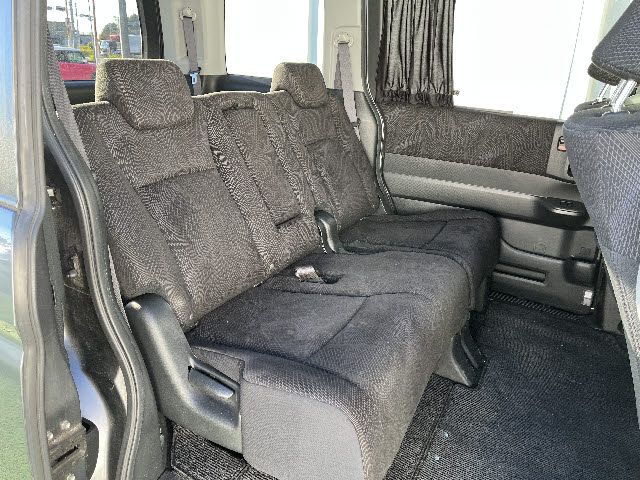 HONDA STEPWAGON SPADA 2010