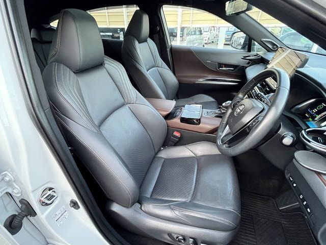 TOYOTA HARRIER HYBRID 2024