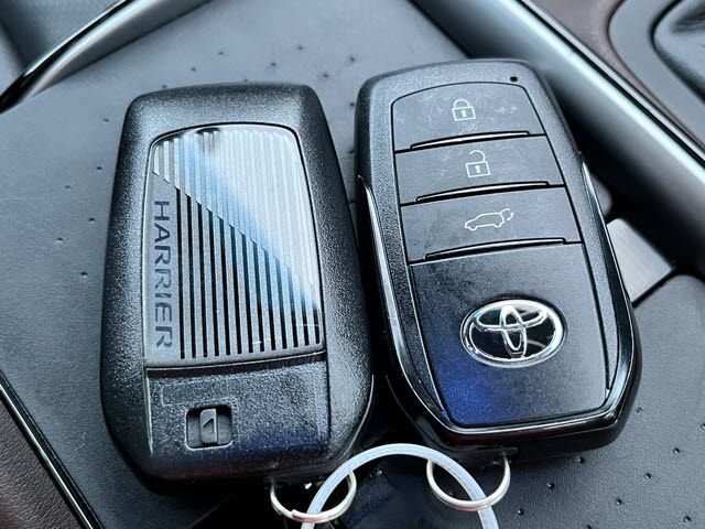 TOYOTA HARRIER HYBRID 2024