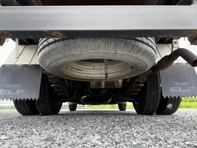 ISUZU ELF 2011