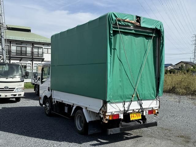 ISUZU ELF 2011
