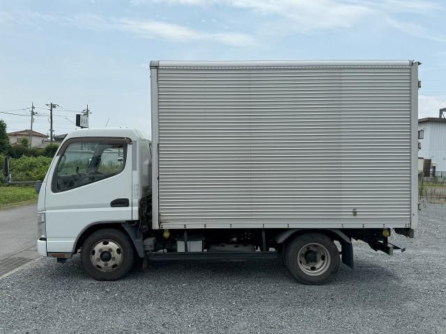 MITSUBISHI CANTER 2006