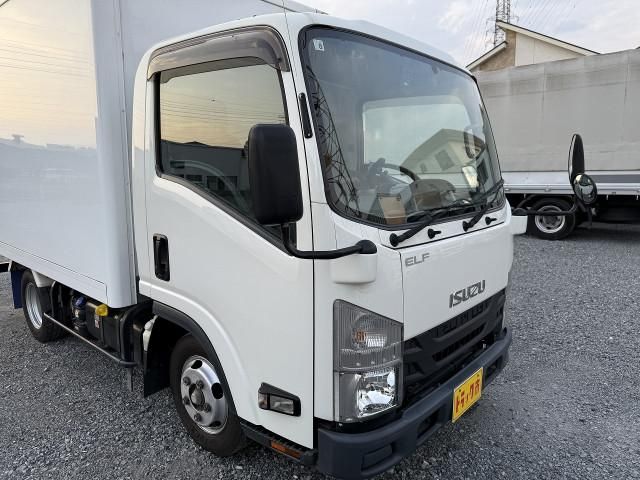ISUZU ELF 2019