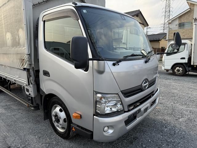 HINO DUTRO 2018