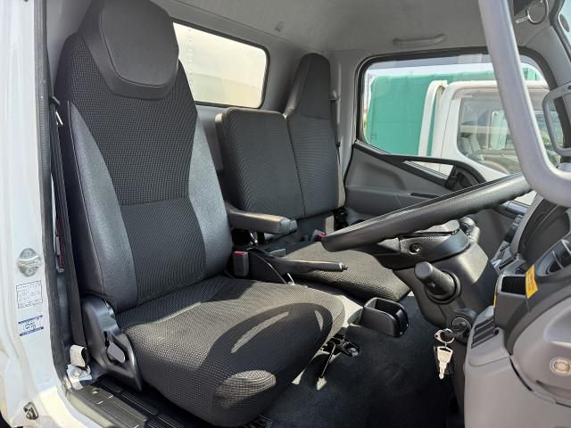 MITSUBISHI CANTER 2020