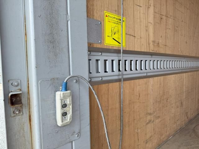 MITSUBISHI CANTER 2020