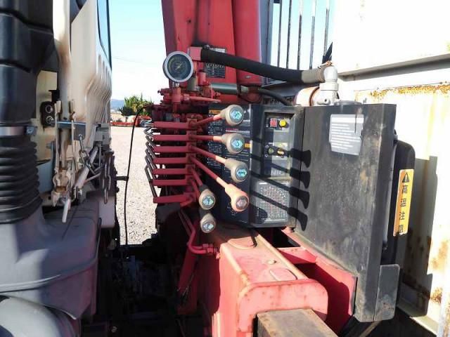 MITSUBISHI FUSOU FIGHTER 2006