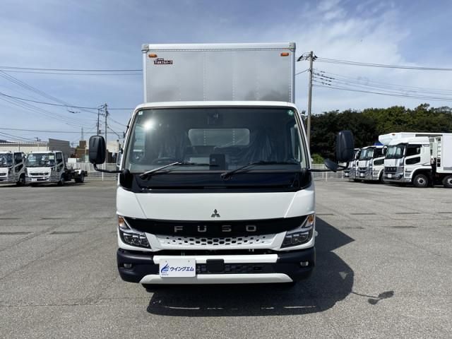 MITSUBISHI CANTER 2025