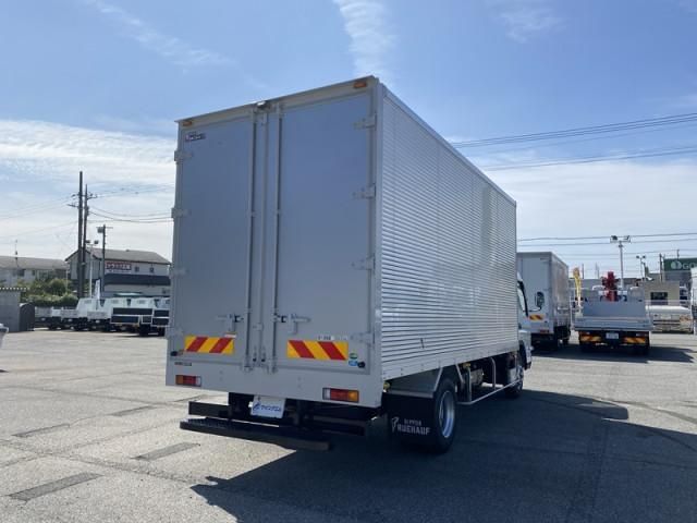 MITSUBISHI CANTER 2025