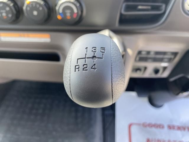 MITSUBISHI CANTER 2025