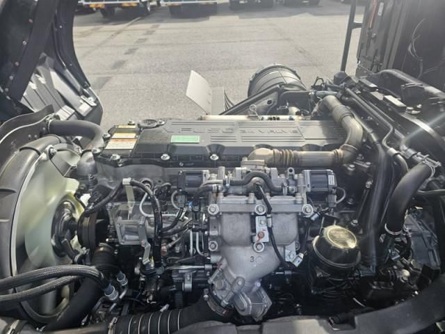 MITSUBISHI FUSOU FIGHTER 2025