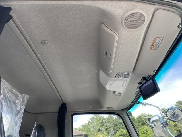 MITSUBISHI FUSOU FIGHTER 2025