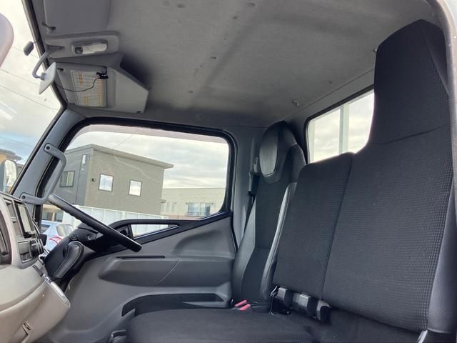 MITSUBISHI CANTER 2019