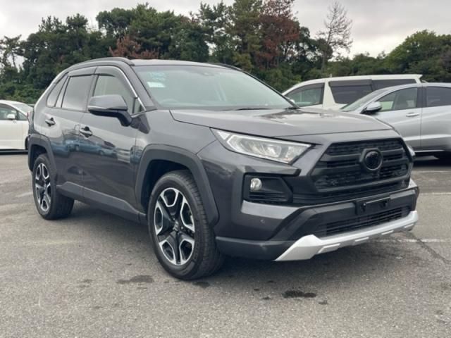 TOYOTA RAV4 4WD 2019
