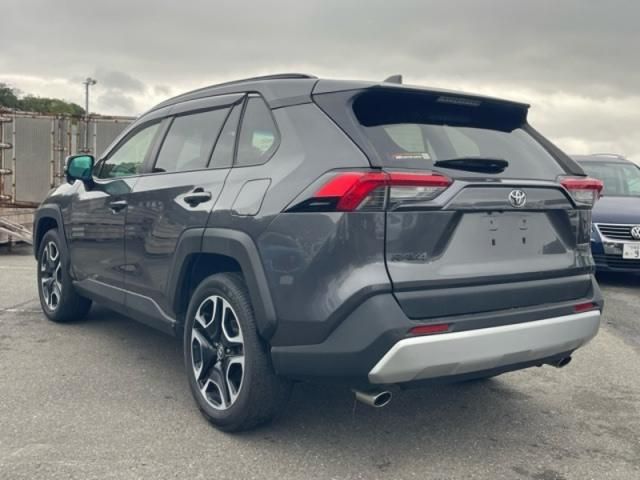 TOYOTA RAV4 4WD 2019