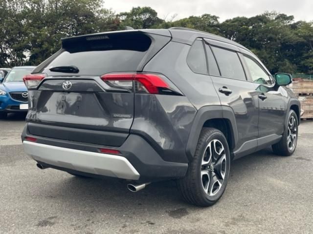 TOYOTA RAV4 4WD 2019